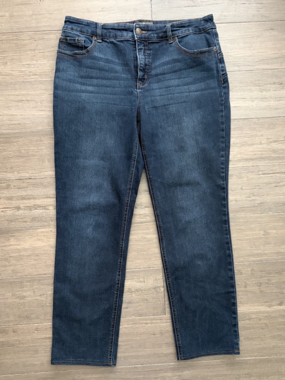 Chico's 1.5 Women's 10 So Lifting Slimming Jeans Stretch Dark Wash Denim
